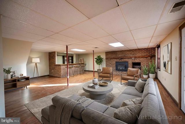 487 SKYLINE FOREST DR, Front Royal, VA 22630