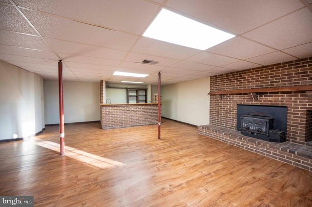 487 SKYLINE FOREST DR, Front Royal, VA 22630