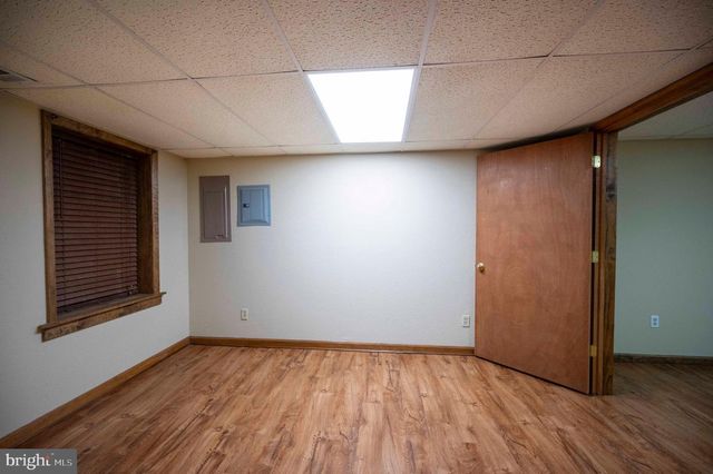 487 SKYLINE FOREST DR, Front Royal, VA 22630