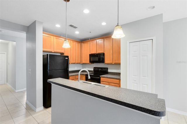2064 CYPRESS BAY BOULEVARD, Kissimmee, FL 34743