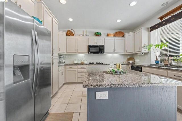 2434 Pearlite Way, Antioch, CA 94531
