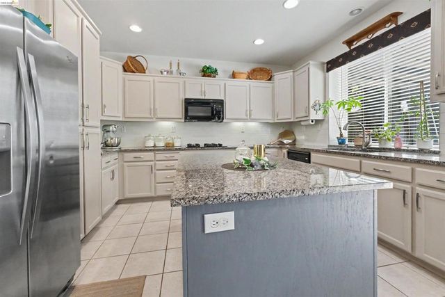 2434 Pearlite Way, Antioch, CA 94531