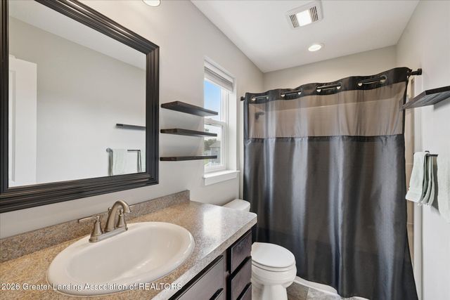 785 N West Street, Laingsburg, MI 48848