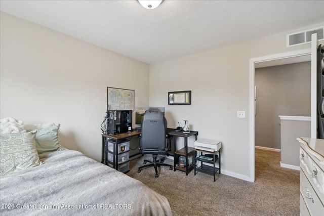 785 N West Street, Laingsburg, MI 48848