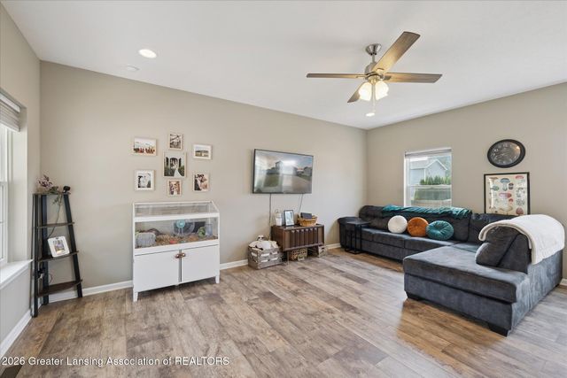 785 N West Street, Laingsburg, MI 48848
