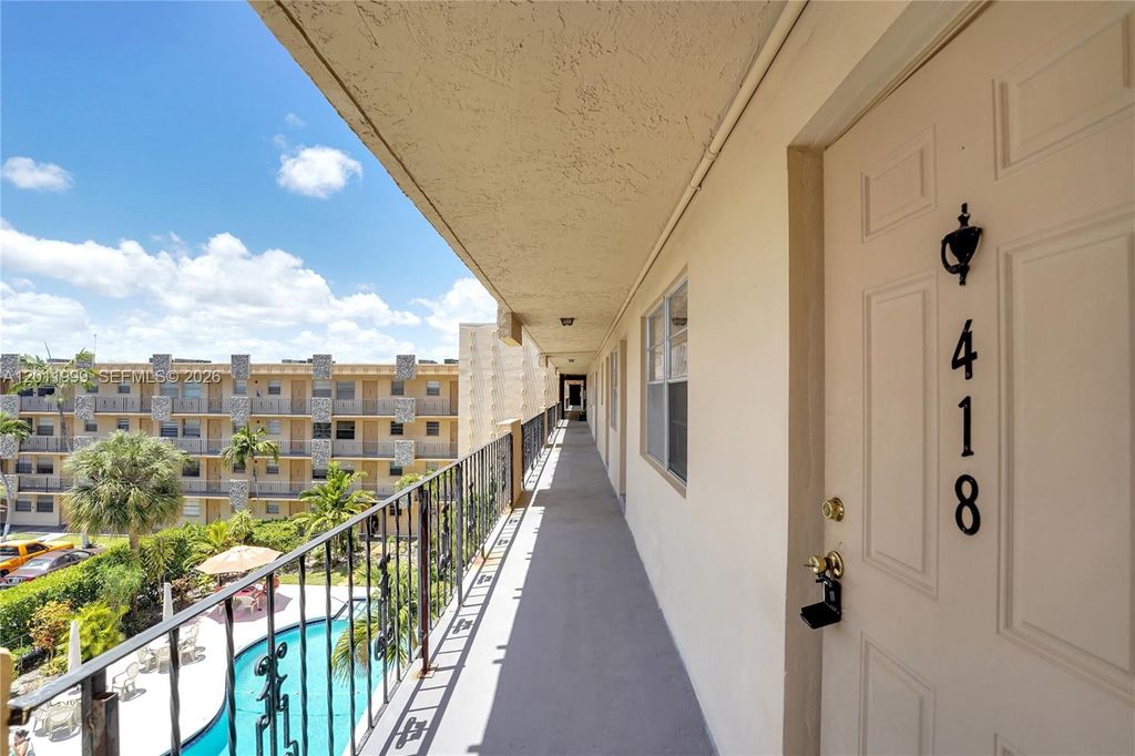 2145 Pierce Street 418, Hollywood, FL 33020