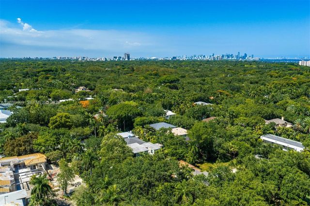 7851 SW 48th Pl, Miami, FL 33143