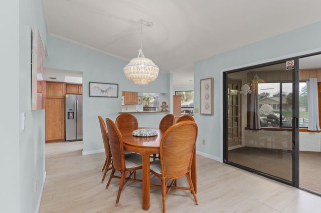 25 Cottagegate Court, Palm Coast, FL 32137