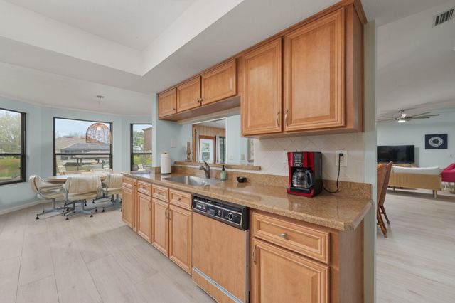 25 Cottagegate Court, Palm Coast, FL 32137