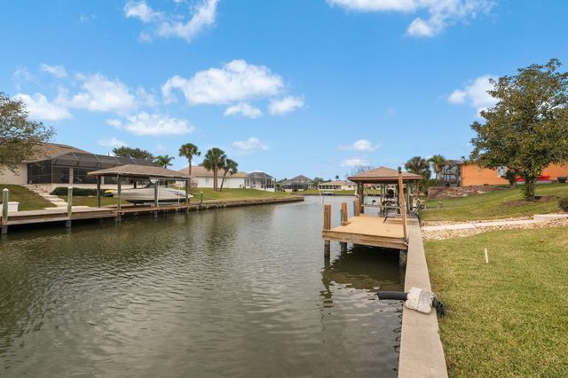 25 Cottagegate Court, Palm Coast, FL 32137