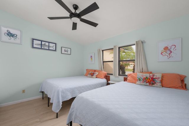 25 Cottagegate Court, Palm Coast, FL 32137