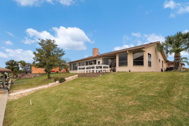 25 Cottagegate Court, Palm Coast, FL 32137