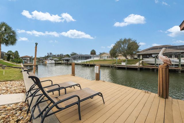 25 Cottagegate Court, Palm Coast, FL 32137