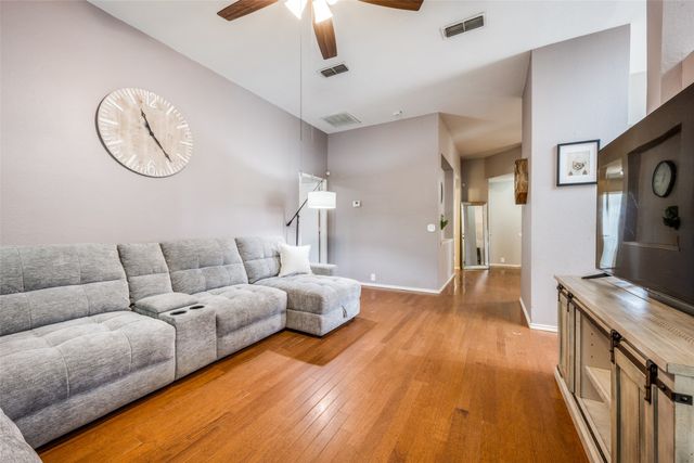 745 Winding Oak, Lake Dallas, TX 75065