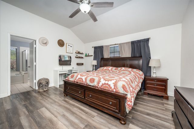 745 Winding Oak, Lake Dallas, TX 75065