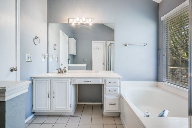 745 Winding Oak, Lake Dallas, TX 75065