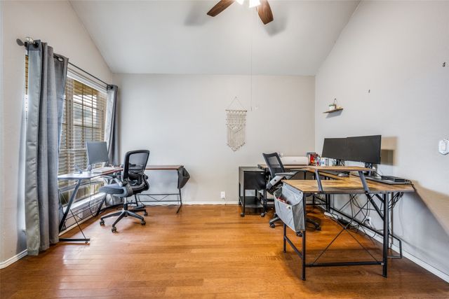 745 Winding Oak, Lake Dallas, TX 75065