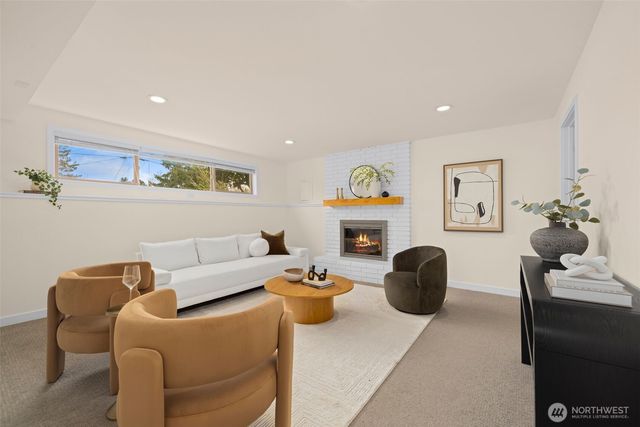 11110 3rd pl se, Everett, WA 98208