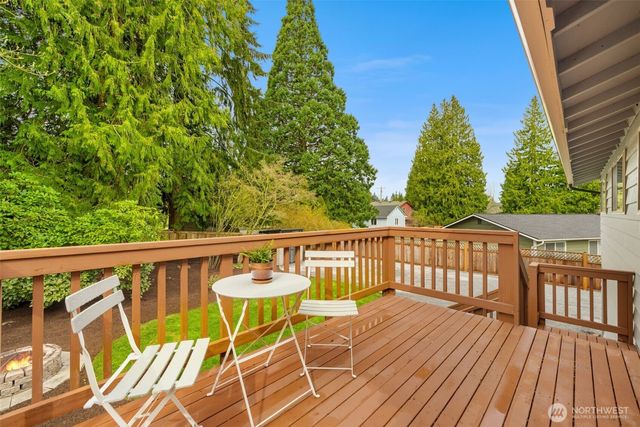 11110 3rd pl se, Everett, WA 98208