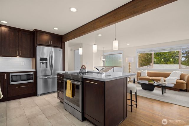 11110 3rd pl se, Everett, WA 98208