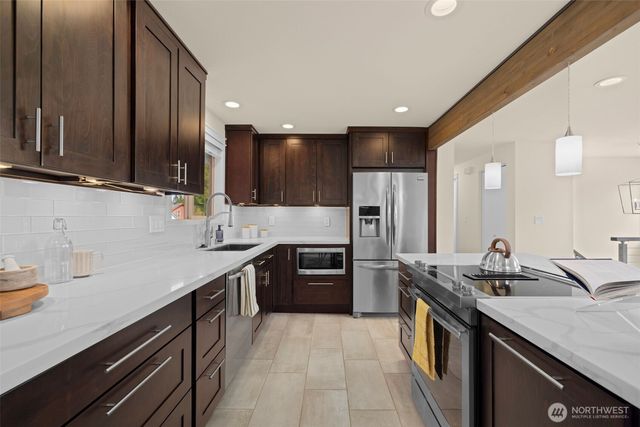 11110 3rd pl se, Everett, WA 98208