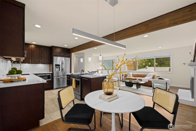 11110 3rd pl se, Everett, WA 98208