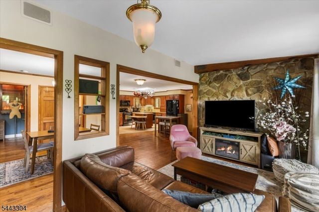 904 E End Rd, Stillwater Twp., NJ 07860