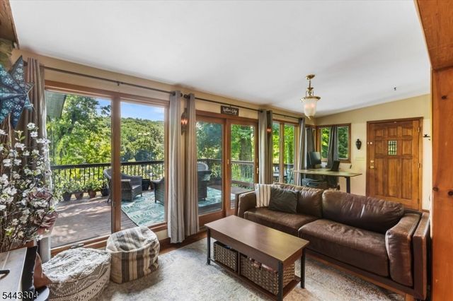 904 E End Rd, Stillwater Twp., NJ 07860
