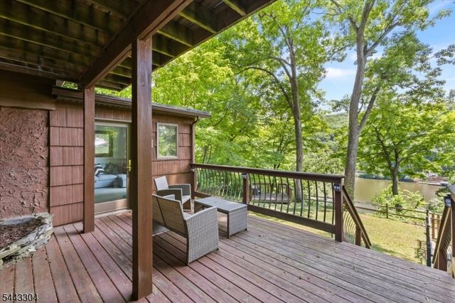 904 E End Rd, Stillwater Twp., NJ 07860