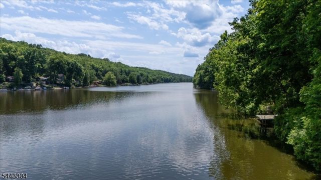 904 E End Rd, Stillwater Twp., NJ 07860