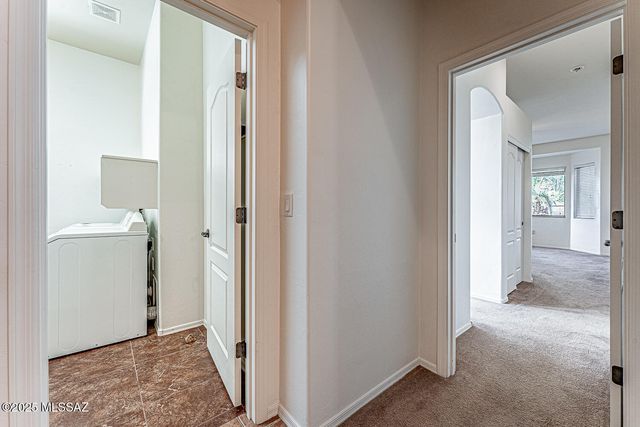 267 N Vía La Castellana, Green Valley, AZ 85614