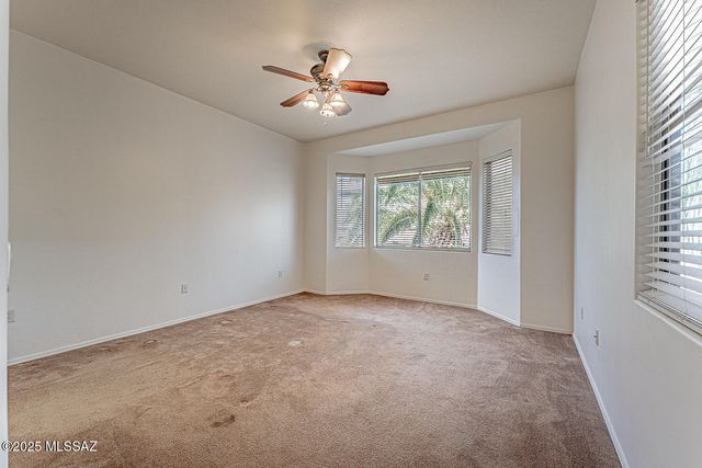 267 N Vía La Castellana, Green Valley, AZ 85614