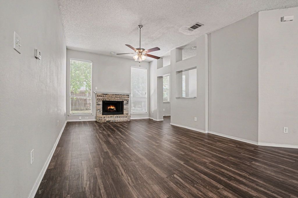 5612 Greenwich Drive, Arlington, TX 76018 — photo 3