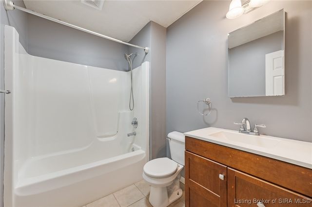 120 Hodge Street, Charlestown, IN 47111