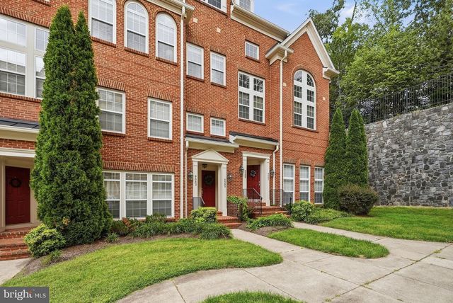 9585 WHEATS WAY, Manassas Park, VA 20111