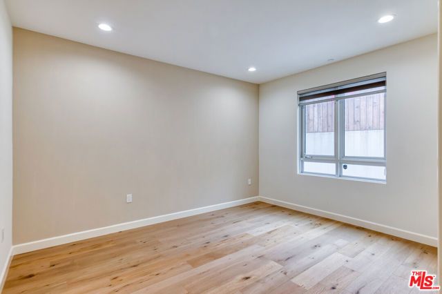 4813 Oakwood Avenue 103, Los Angeles, CA 90004