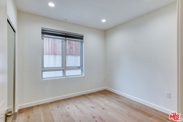 4813 Oakwood Avenue 103, Los Angeles, CA 90004