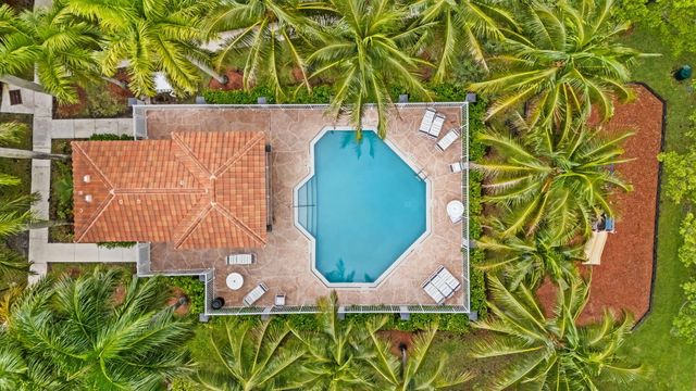 7920 Catalina Circle, Tamarac, FL 33321