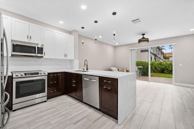 7920 Catalina Circle, Tamarac, FL 33321