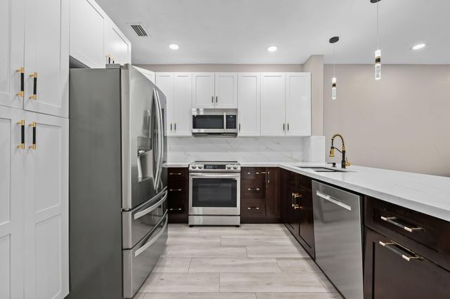 7920 Catalina Circle, Tamarac, FL 33321
