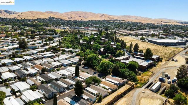 156 Tiki Ln, Pittsburg, CA 94565