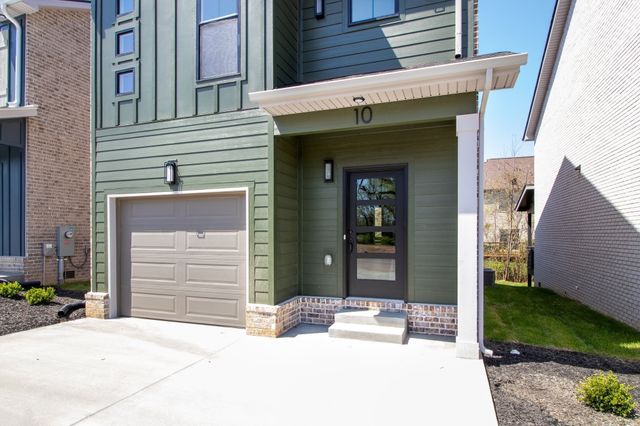 10 Holland Park West, Clarksville, TN 37043