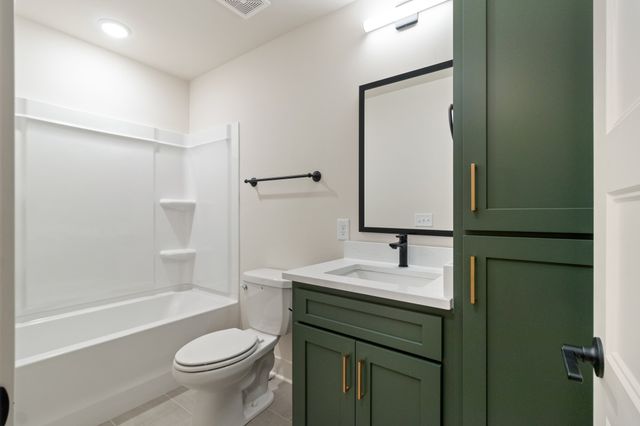 10 Holland Park West, Clarksville, TN 37043