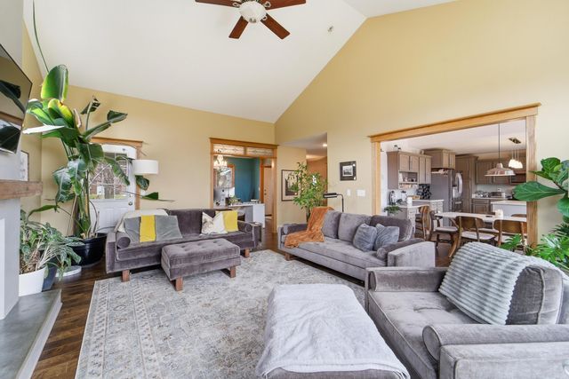 3213 SW Woods Court, Ankeny, IA 50023