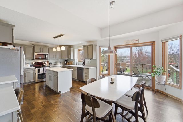 3213 SW Woods Court, Ankeny, IA 50023