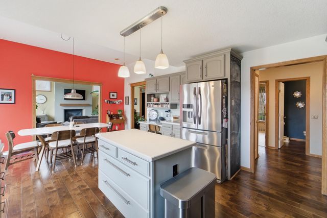 3213 SW Woods Court, Ankeny, IA 50023