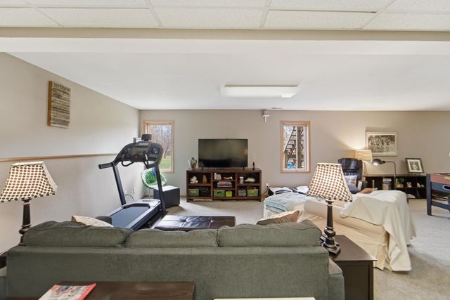 3213 SW Woods Court, Ankeny, IA 50023