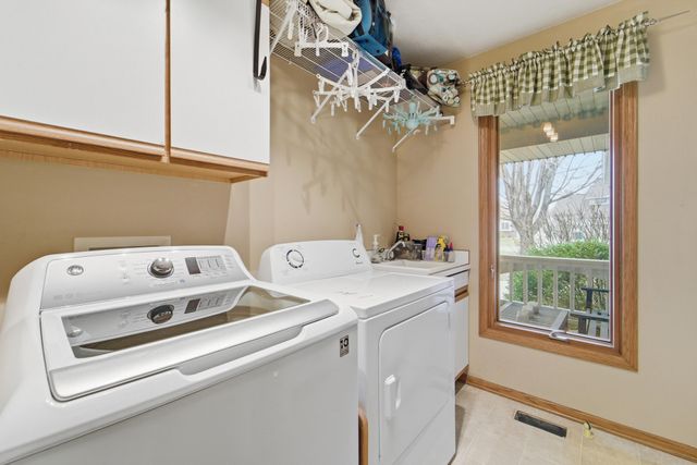 3213 SW Woods Court, Ankeny, IA 50023