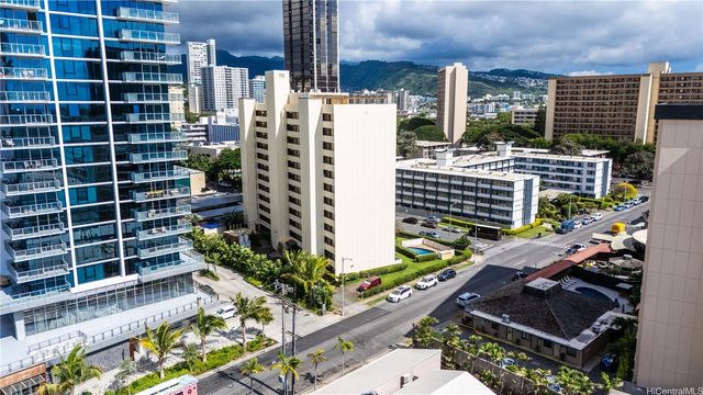 910 Ahana Street 408, Honolulu, HI 96814