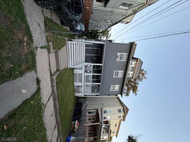 25 Treacy Ave 3, Newark City, NJ 07108